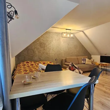 Jaskier 홈스테이 *